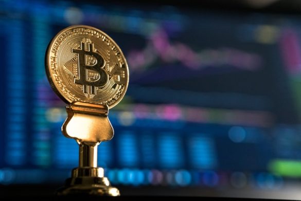 Bitcoin fall has strategists eyeing possible drop to $20 000