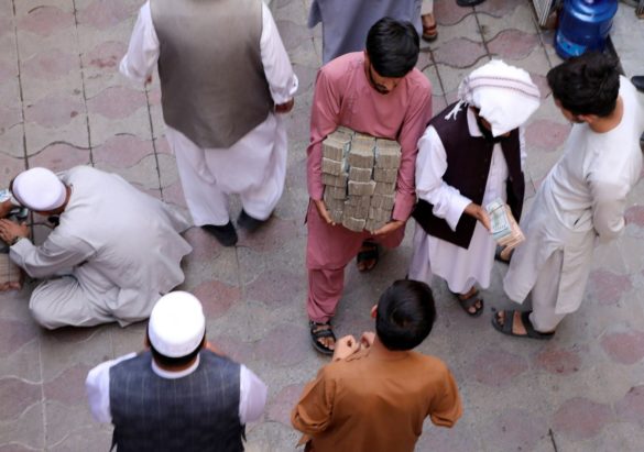 UN Warns of Afghanistan’s Banking Collapse as Crisis Deepens