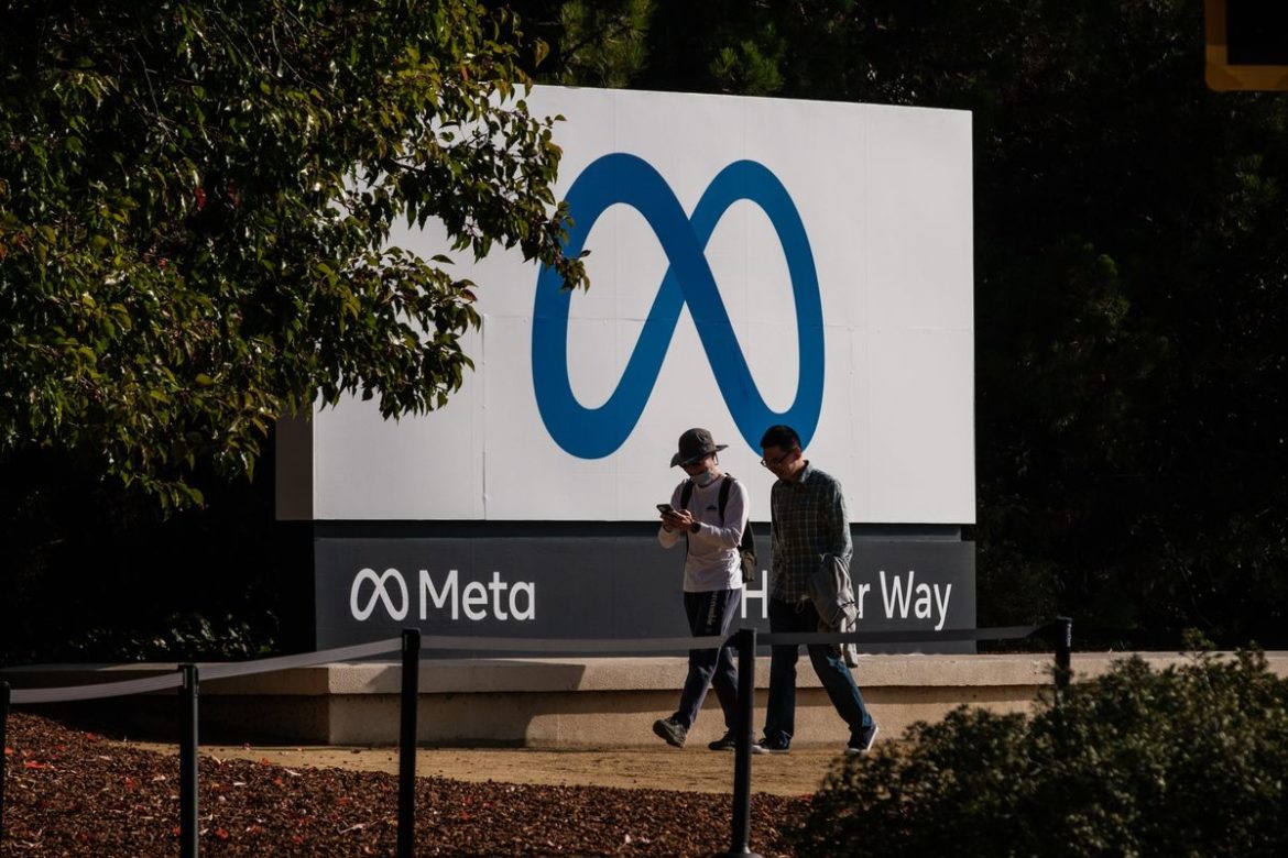 Meta Platforms Inc. criticizes Apple Inc. s for demanding  30% of social media app revenue