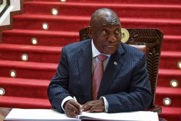 South African Rand Flat After Political Fallout Over Deputy Minister's Firing